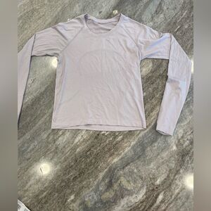 Lululemon size 6 Swiftly Tech Long Sleeve Hip length